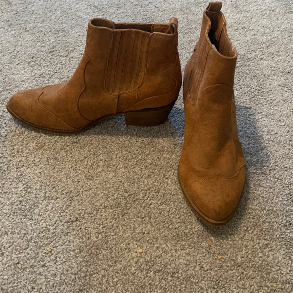 Target tan ankle bootie size 7